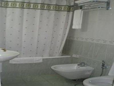 Hotel The Diplomat Beirut Esterno foto